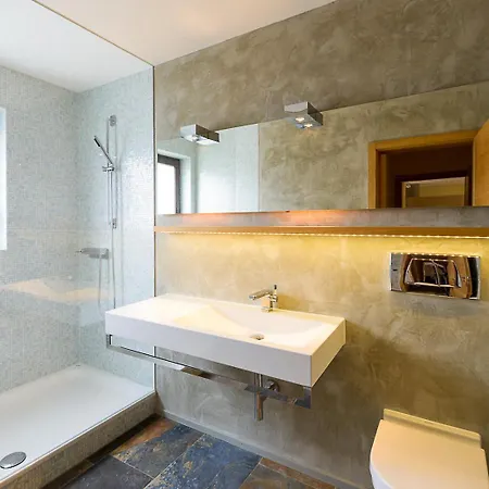 Apartamento Giardino By Interhome