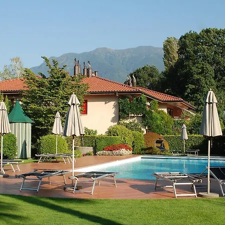 Apartamento Giardino By Interhome