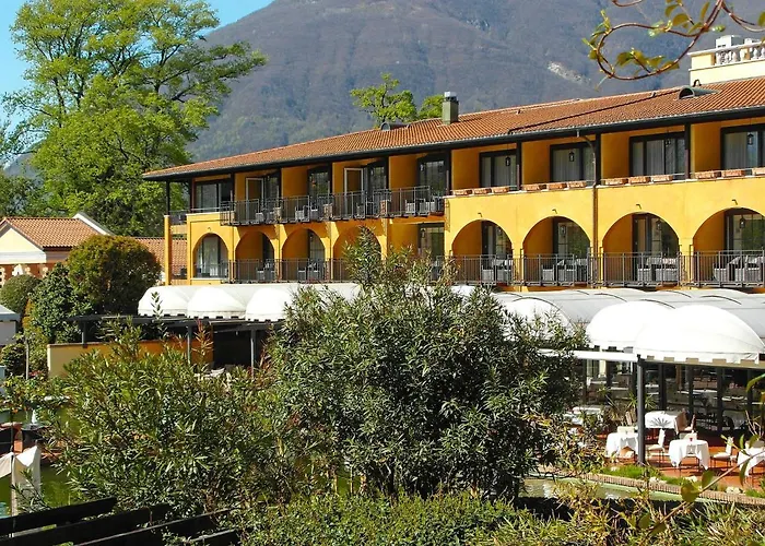 Apartamento Giardino By Interhome